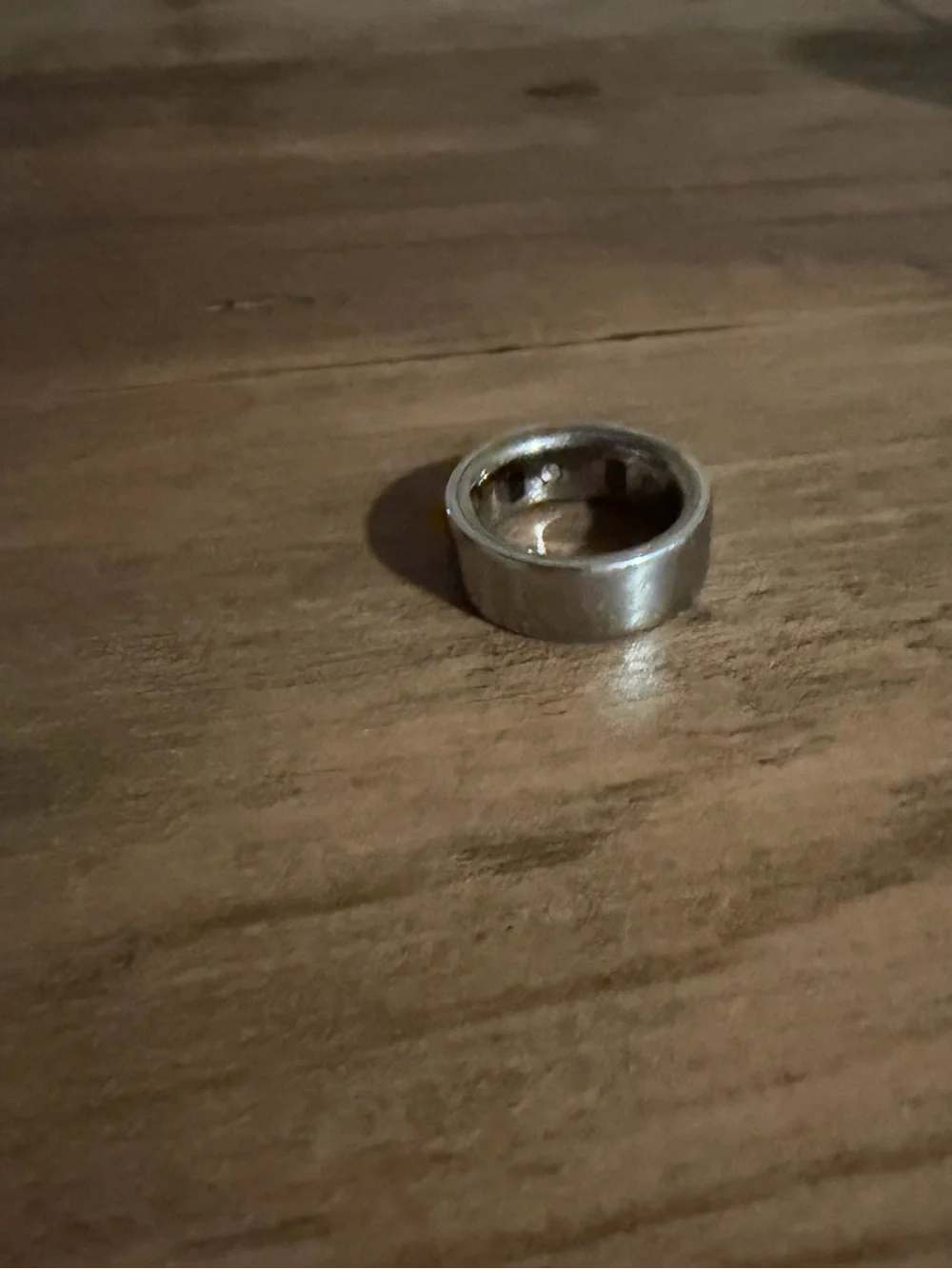 Oura ring 4 size 7 with charger. Portable charging case.